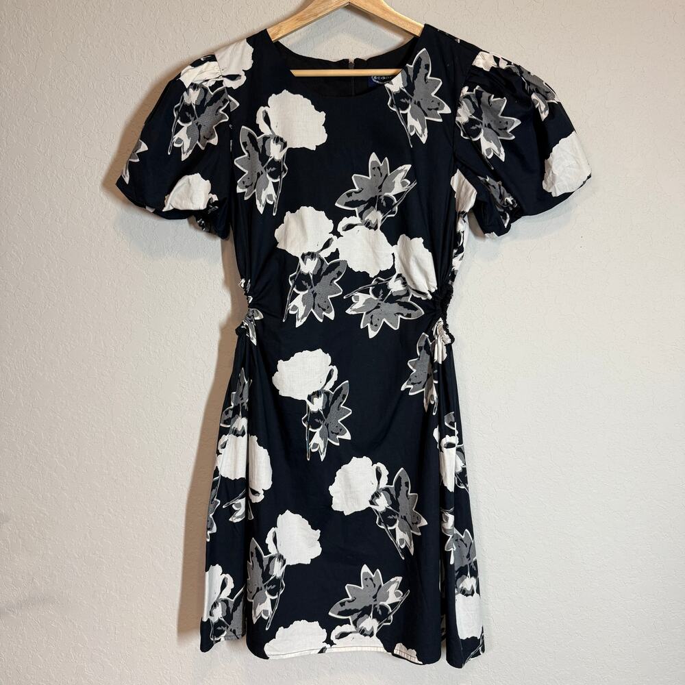 Women's Scoop Black and White Floral Dress with Peek-a-Boo Hole Waist Size M NEW - Picture 2 of 11